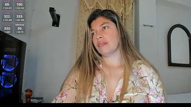 Snapshot of Noortaheri88 chatting on December 20, 2025, 9:12 am Noortaheri88 online show from December 20, 2025, 9:12 am