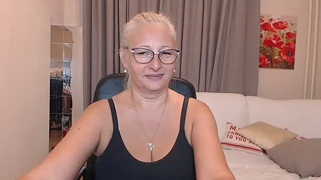 Snapshot of ValeriaSharm chatting on September 14, 2025, 3:01 pm ValeriaSharm online show from September 14, 2025, 3:01 pm