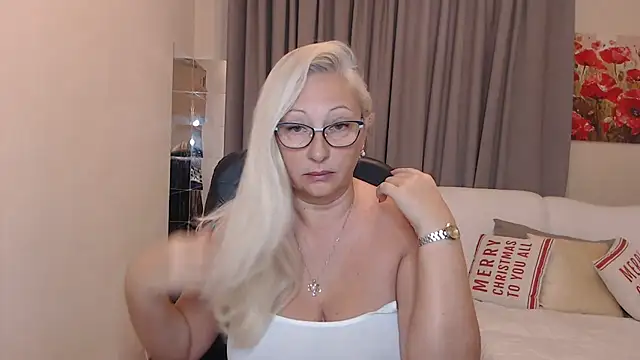 ValeriaSharm online show from October 23, 2025, 10:25 am