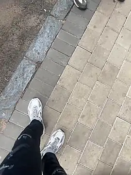 Snapshot of kamo012000 chatting on December 1, 2025, 1:45 pm kamo012000 online show from December 1, 2025, 1:45 pm