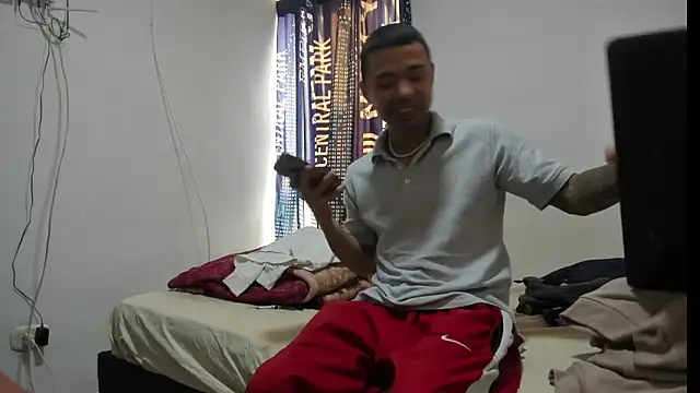  Logan Colton  online show from December 19, 2025, 5:26 pm