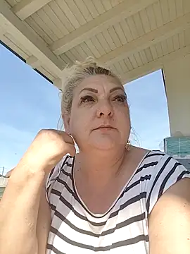 clarabbw47 online show from April 25, 2026, 10:07 am