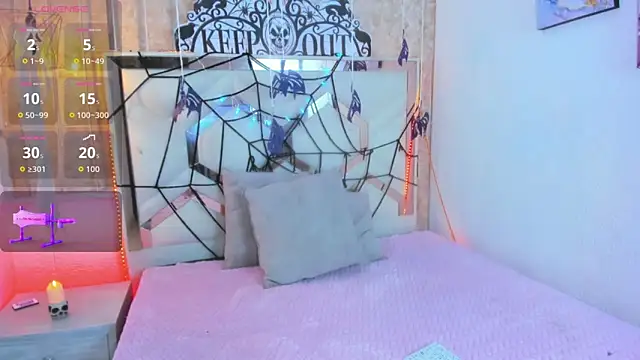 Venuss1  online show from October 30, 2025, 8:01 am