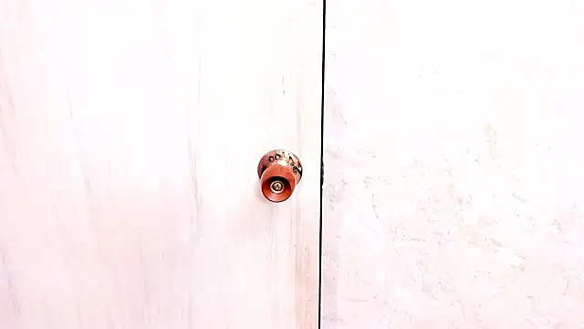 Snapshot of SASHA_BROWNIE__ chatting on November 2, 2025, 8:14 pm SASHA BROWNIE online show from November 2, 2025, 8:14 pm