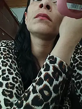 Snapshot of kim_lebanon chatting on June 24, 2026, 8:06 pm kim lebanon online show from June 24, 2026, 8:06 pm