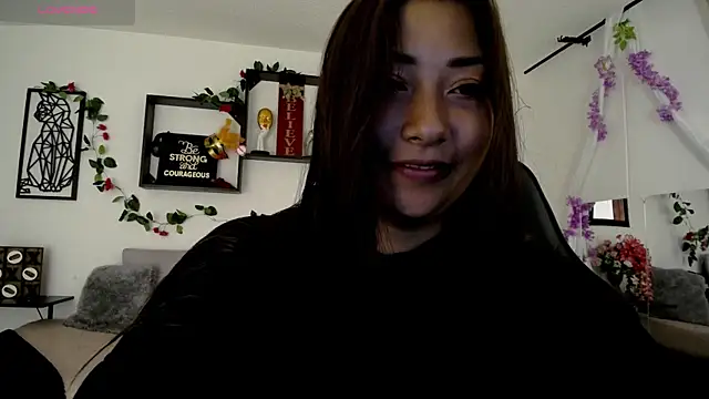 Mia 1120 online show from April 1, 2026, 8:17 pm