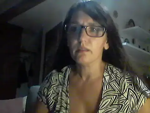 Snapshot of Elena48324 chatting on August 6, 2026, 6:36 pm Elena48324 online show from August 6, 2026, 6:36 pm