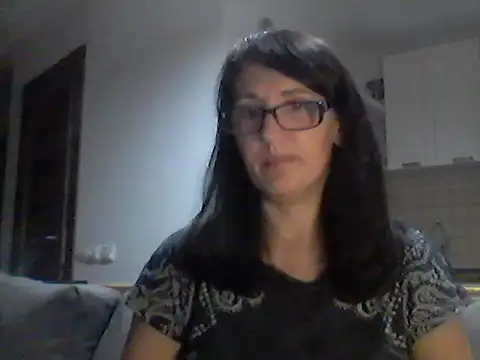 Snapshot of Elena48324 chatting on June 25, 2026, 5:29 pm Elena48324 online show from June 25, 2026, 5:29 pm