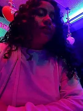 Yaya watson online show from October 1, 2025, 7:40 pm