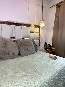 Skylar Smith  online show from March 11, 2026, 12:32 pm