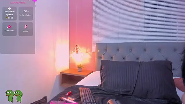 01 ashley online show from June 3, 2026, 12:39 pm