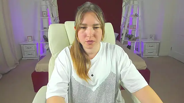 Sofii darling online show from March 23, 2026, 5:35 pm