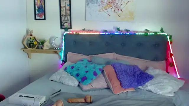 valentini villa online show from December 5, 2025, 7:12 pm