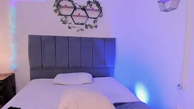 Snapshot of Ambar_gh1 chatting on December 19, 2025, 7:49 pm Ambar gh1 online show from December 19, 2025, 7:49 pm