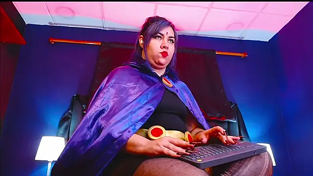 Snapshot of Lilih_golden chatting on October 31, 2025, 12:02 pm Lilih golden online show from October 31, 2025, 12:02 pm