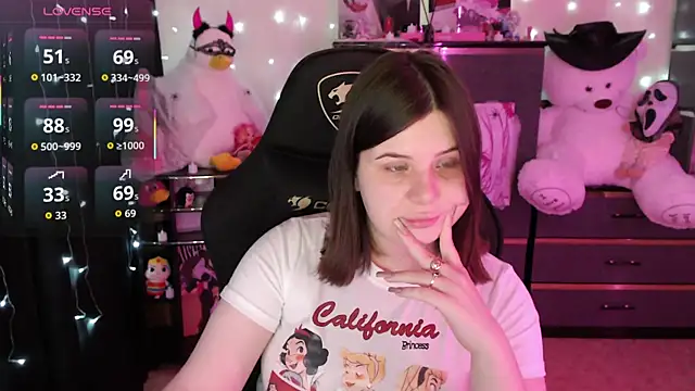 AmyVibess online show from October 29, 2025, 8:08 pm