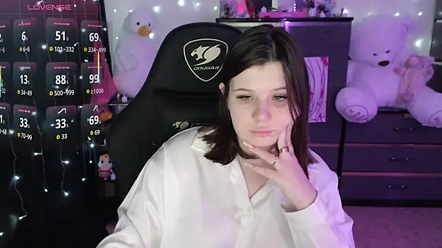 AmyVibess online show from November 29, 2025, 8:09 pm