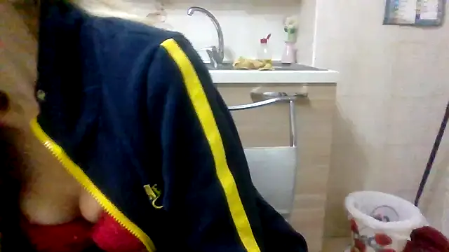 Snapshot of Kelly80 chatting on November 24, 2025, 3:50 am Kelly80 online show from November 24, 2025, 3:50 am