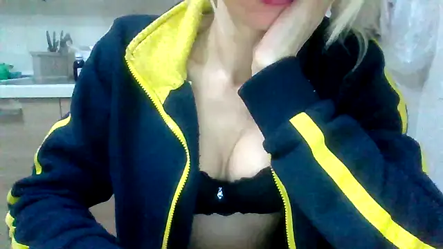 Kelly80 online show from March 11, 2026, 3:44 am