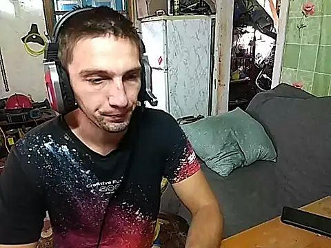 Snapshot of Alexilon chatting on September 10, 2025, 10:03 am Alexilon online show from September 10, 2025, 10:03 am