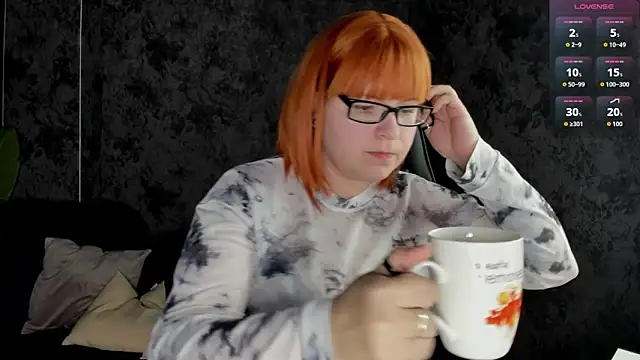 Snapshot of Michelle_Wilsson chatting on October 4, 2025, 8:05 am Michelle Wilsson online show from October 4, 2025, 8:05 am