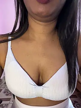 Snapshot of tamil_Aarathi chatting on February 5, 2026, 5:20 pm tamil Aarathi online show from February 5, 2026, 5:20 pm