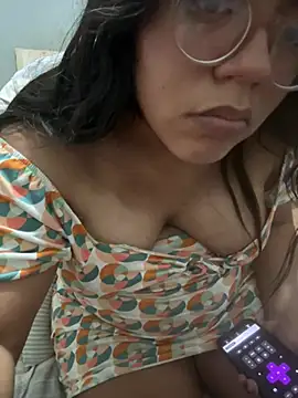 karysweetbeaury online show from April 16, 2026, 7:09 am