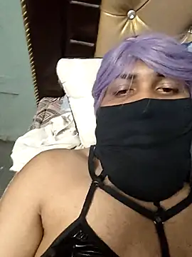 sissysarina2 online show from January 13, 2026, 10:24 pm