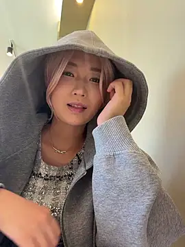 winter11 online show from February 7, 2026, 4:31 am