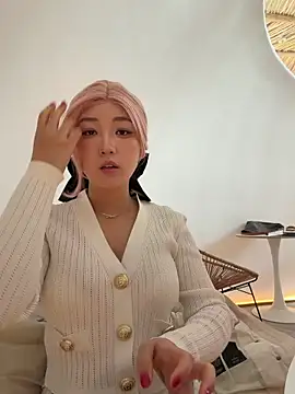 winter11 online show from February 1, 2026, 1:15 am