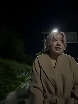 winter11 online show from October 19, 2025, 2:53 pm