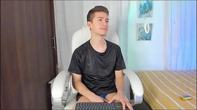 Snapshot of ThiagooJames chatting on September 14, 2025, 12:55 am ThiagooJames online show from September 14, 2025, 12:55 am