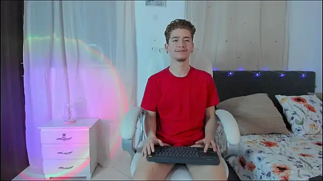 Snapshot of ThiagooJames chatting on January 9, 2026, 5:36 am ThiagooJames online show from January 9, 2026, 5:36 am