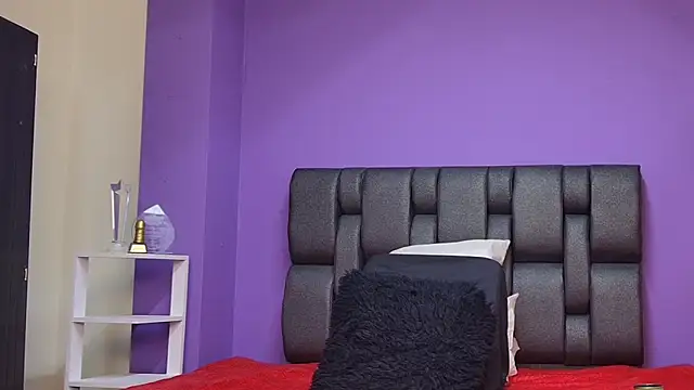 ashtoncooperr online show from September 25, 2025, 6:58 pm