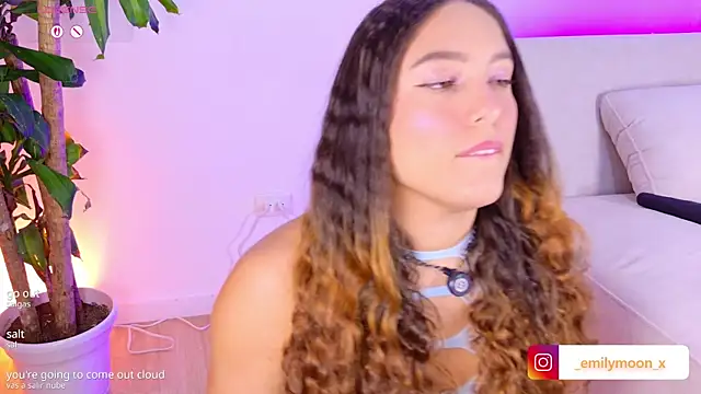 onlyemily  online show from April 6, 2026, 1:12 am