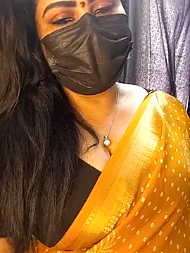 honey-flower online show from December 15, 2025, 7:25 am