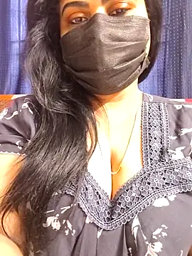 honey-flower online show from February 4, 2026, 1:55 am