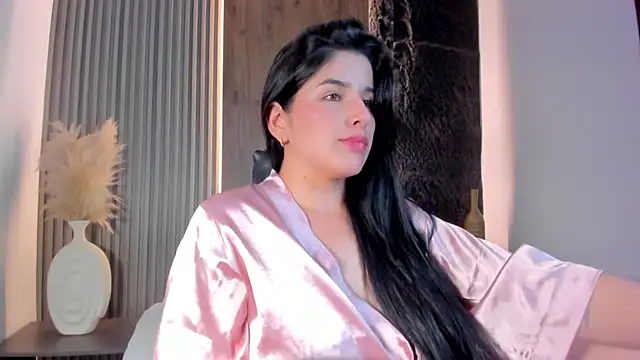 Snapshot of evelin_lopezz chatting on October 25, 2025, 3:49 am evelin lopezz online show from October 25, 2025, 3:49 am