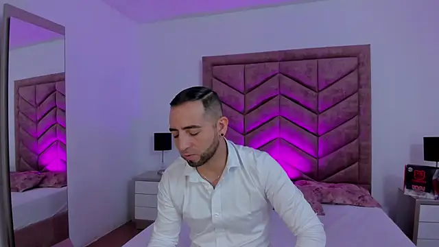 Snapshot of Lushian_ chatting on July 4, 2026, 4:33 pm Lushian online show from July 4, 2026, 4:33 pm