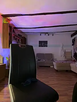 Snapshot of Seductively4_20 chatting on February 6, 2026, 6:31 am Seductively4 20 online show from February 6, 2026, 6:31 am