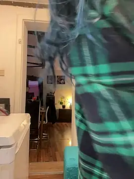 Snapshot of Seductively4_20 chatting on February 4, 2026, 5:08 pm Seductively4 20 online show from February 4, 2026, 5:08 pm