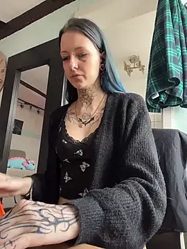 Snapshot of Seductively4_20 chatting on February 16, 2026, 11:31 am Seductively4 20 online show from February 16, 2026, 11:31 am