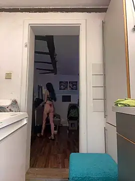 Snapshot of Seductively4_20 chatting on February 2, 2026, 5:56 pm Seductively4 20 online show from February 2, 2026, 5:56 pm