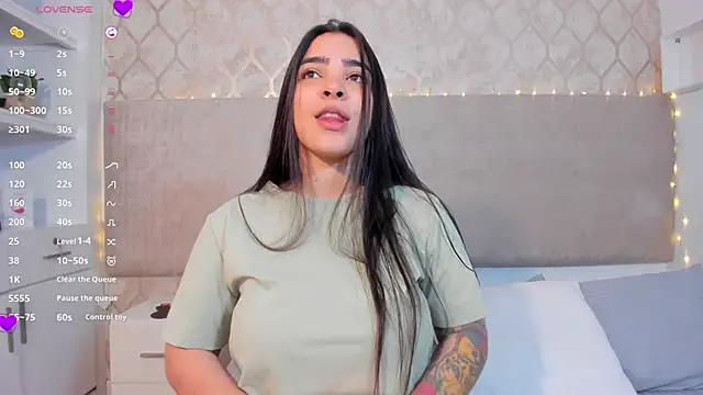 KamilaBetancourt online show from January 14, 2026, 11:58 am