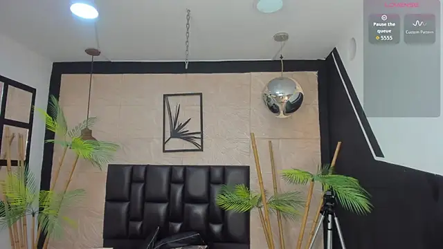 Snapshot of alana_bonny chatting on September 9, 2025, 12:36 pm alana bonny online show from September 9, 2025, 12:36 pm