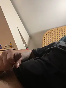 Tholel420 online show from April 20, 2026, 9:49 pm