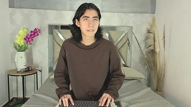 ryo light online show from December 19, 2025, 8:55 pm