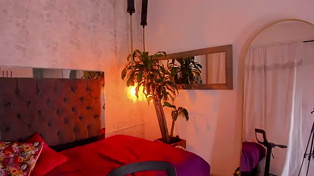 ryo light online show from October 25, 2025, 3:38 am