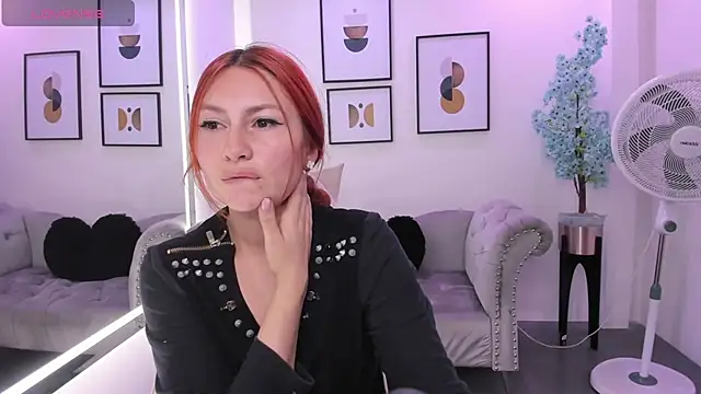 Alicia leclair online show from December 17, 2025, 7:30 pm