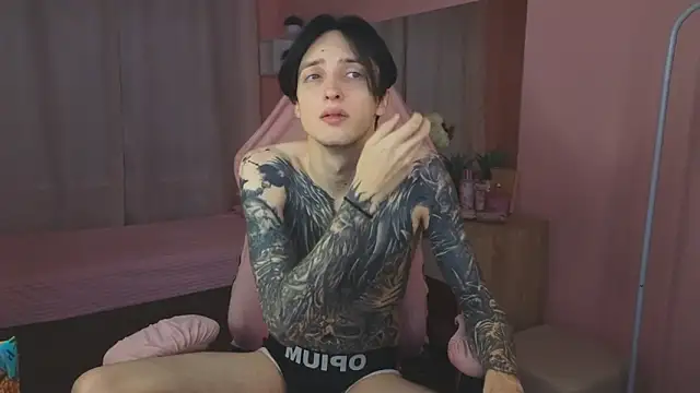 Snapshot of Martin_Jin chatting on November 25, 2025, 12:16 pm Martin Jin online show from November 25, 2025, 12:16 pm